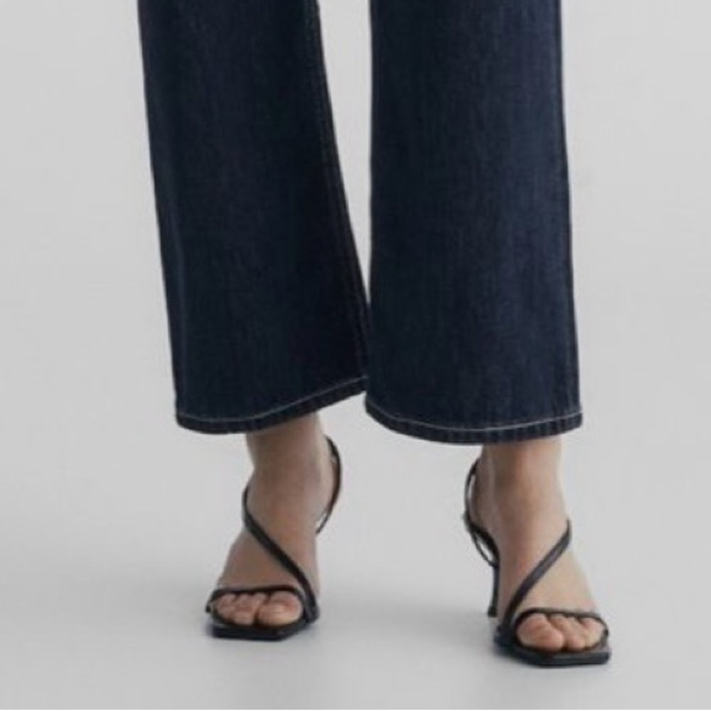 Massimo Dutti Black Leather Croc-Embossed Heeled Sandals | Size 39 / US 8 | NEW